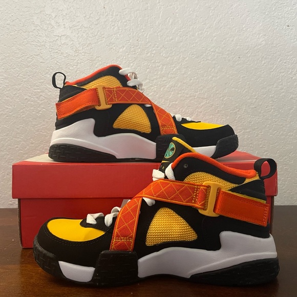 Nike Air Raid GS "Roswell Rayguns" DD9281-001 4.5Y Women's Size 6 - Picture 2 of 7